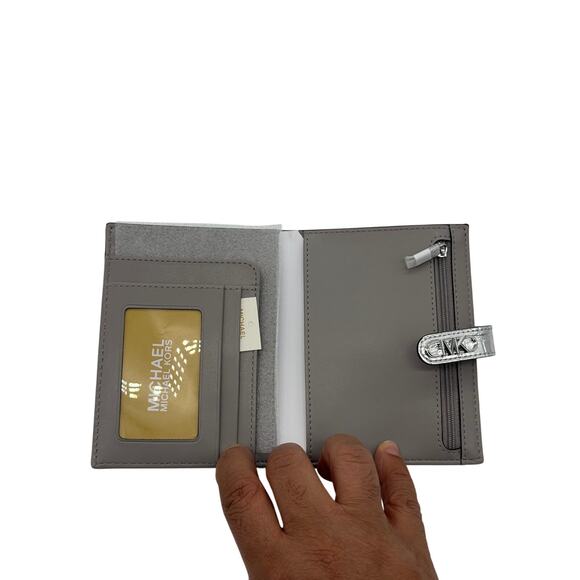 Retail $128 Michael Kors Empire Crocodile Embossed Leather Passport Wallet*NWT - Picture 3 of 7